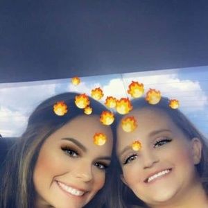 Meet your Posher, Cortney